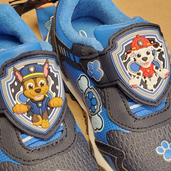 Paw Patrol Light Up Sneakers, Size 7, Blue, New - Picture 6 of 9